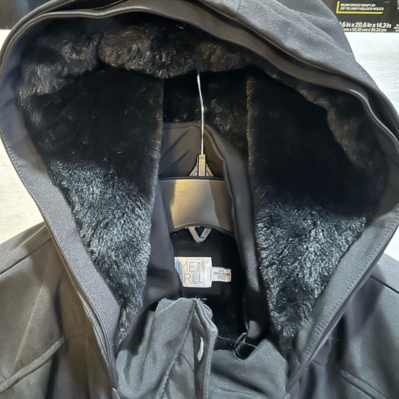 Time and Tru Men's Black Hooded Puffer Jacket - Picture 3 of 7